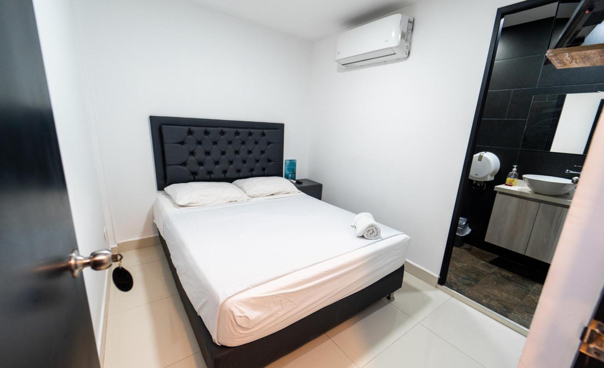 79 Hotel Medellín Esterno foto