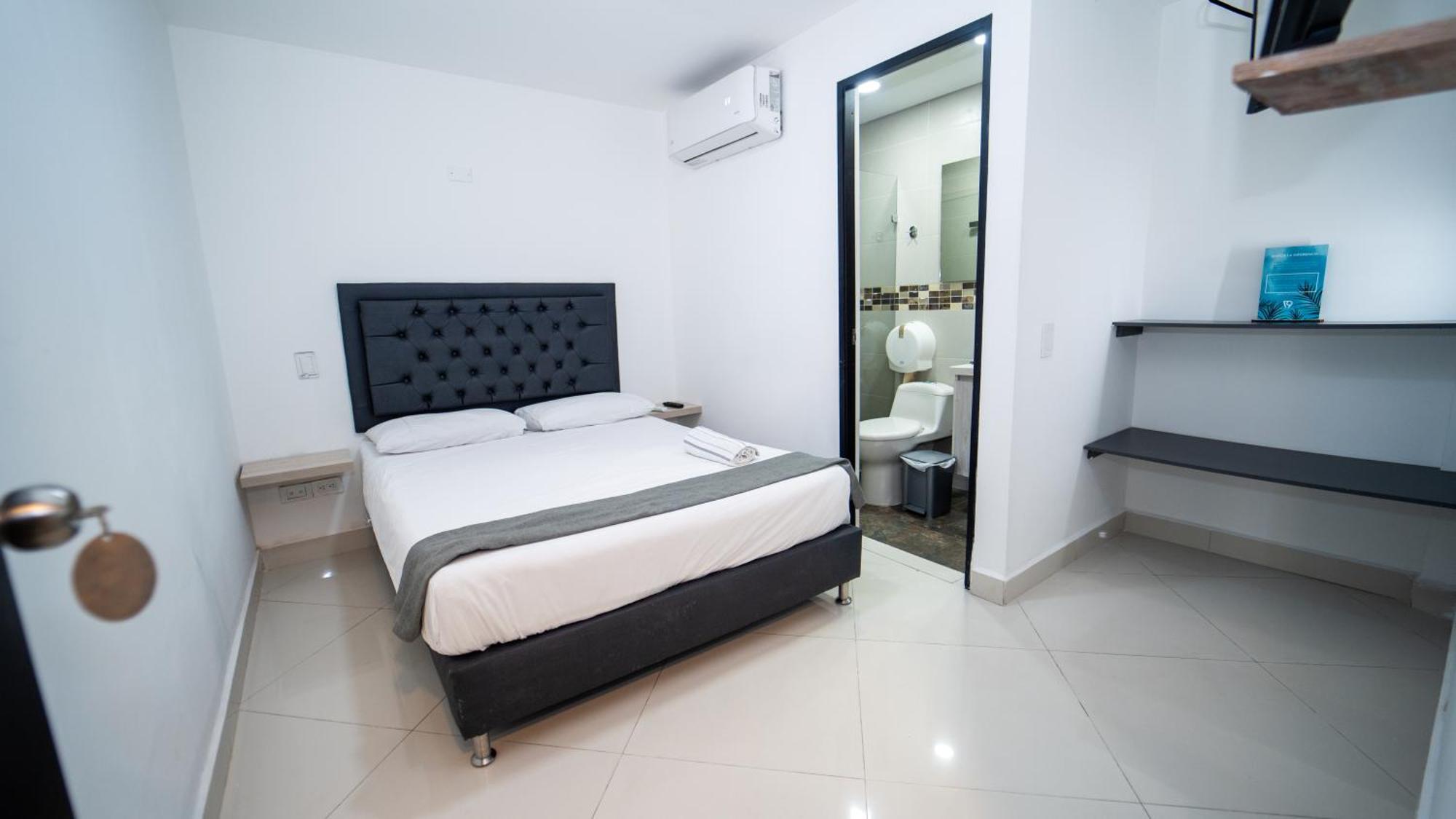 79 Hotel Medellín Esterno foto