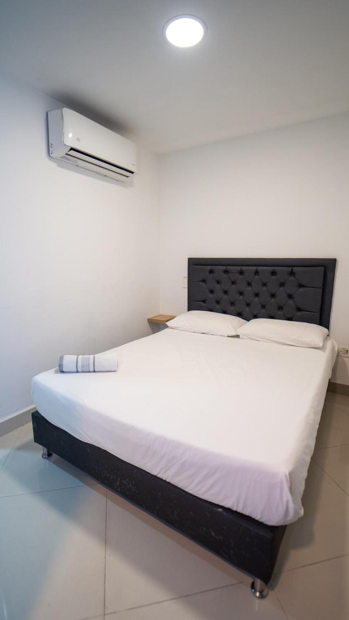 79 Hotel Medellín Esterno foto